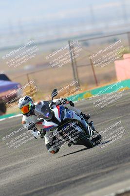 media/Oct-15-2022-TrackXperience (Sat) [[8f70b8b0be]]/Group 2/session 3 turn 4/